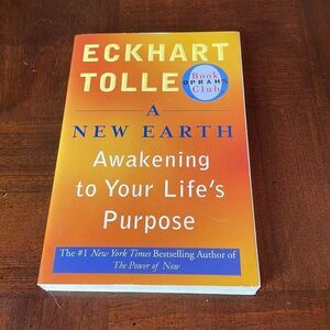 A New Earth Awakening Your Life's Purpose Softcover Book Eckhart Tolle